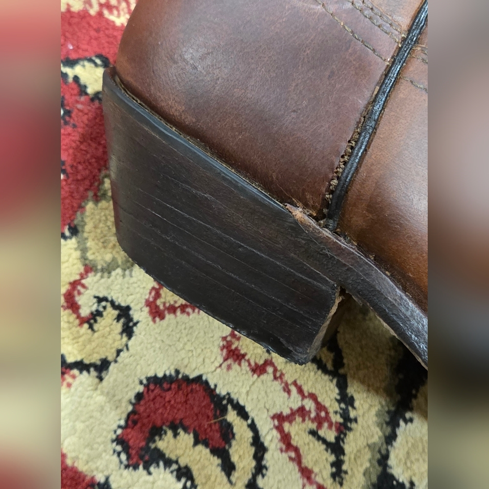 Classic Brown Embroidered Western Heeled Boots - Picture 4 of 12